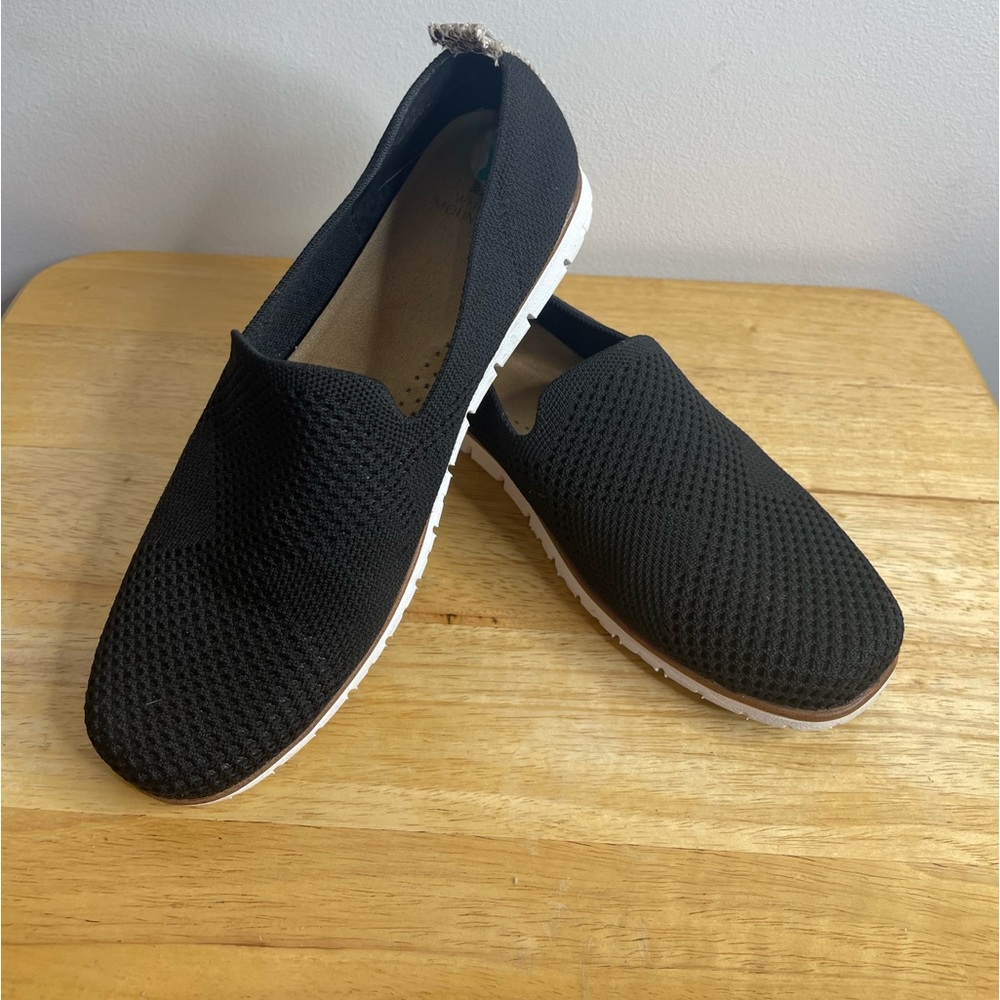 White Mountain Black Knit Pull-On Closed Round Toe Flat Sneakers Size 8